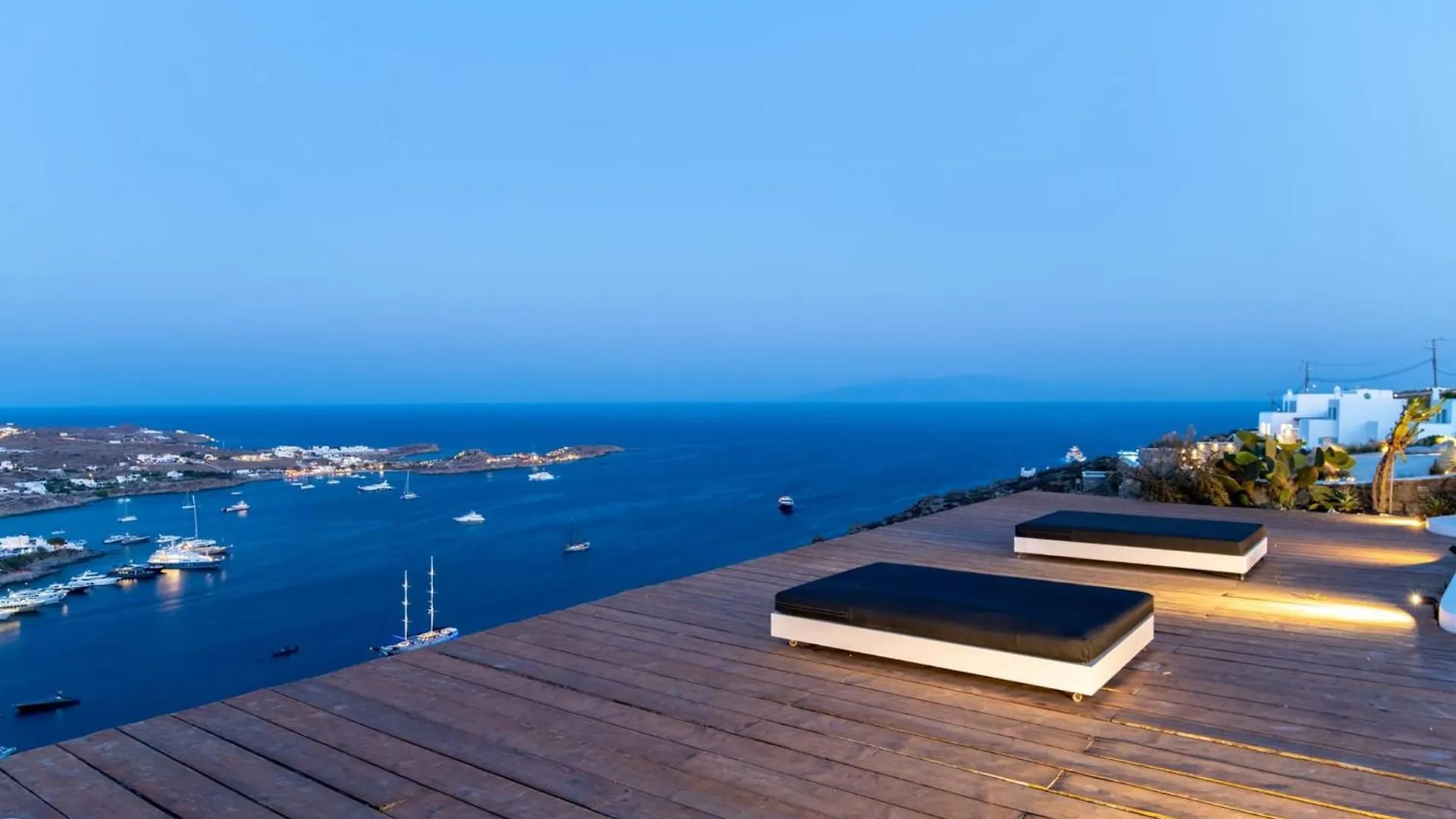 Exclusive Above Nammos Villa Villa Mystique Overlooking Famous Nammos Bar-Restaurant Infinity Pool Outdoor Bar And Bbq Mykonos Psarou  Psarou (Mykonos)